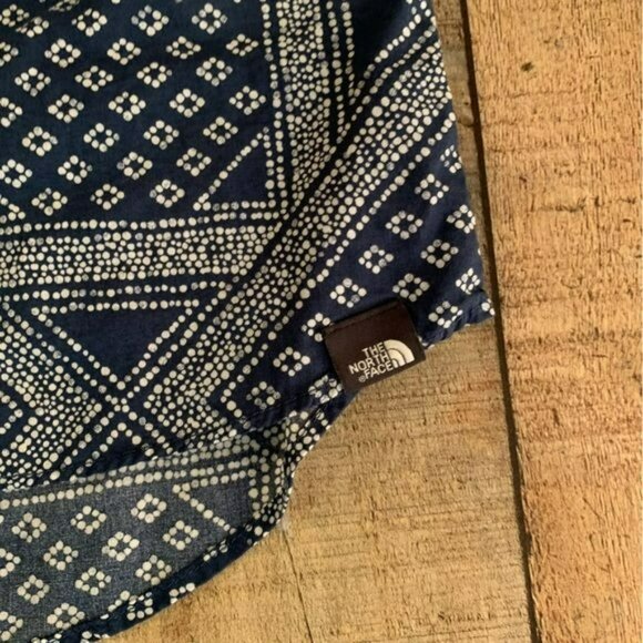 The North Face Navy White geometric sleeveless top xs - Picture 9 of 9